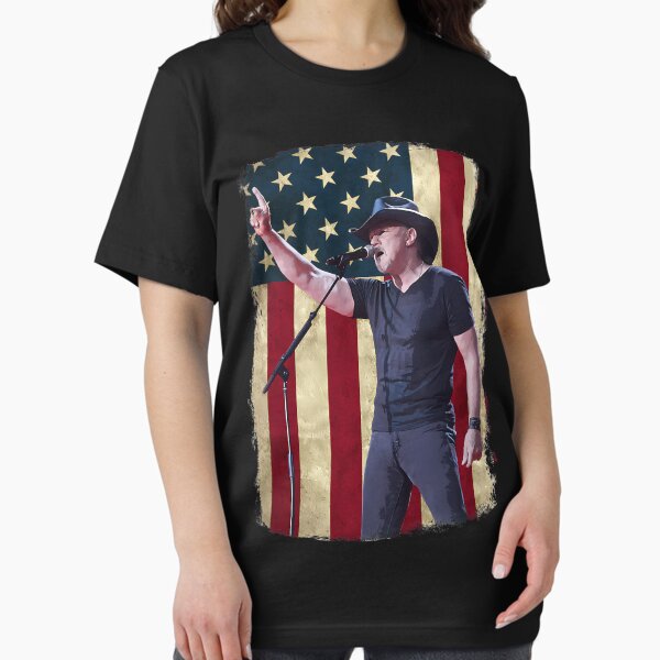 Aperçu de l'œuvre Drapeau américain Vintage Trace Adkins Légende créée et vendue par ChicArtQuent.