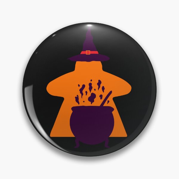 Artikelvorschau, Witchy Meeple Brew – Halloween-Geschenk für Brettspielliebhaber. Meeple mit Hexenkostüm entworfen und verkauft von Zanda-Nerd-Shop.