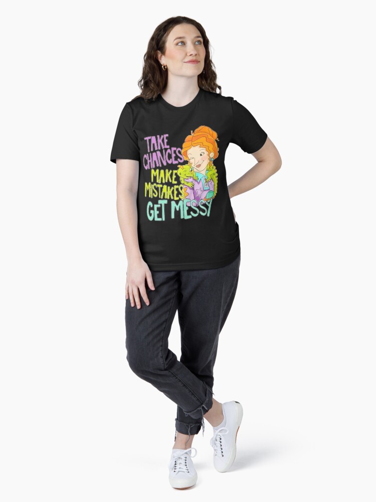 Imagen 4 de 7, Camiseta esencial con la obra Sra Frizzle, diseñada y vendida por LOREKORUPSKAS.