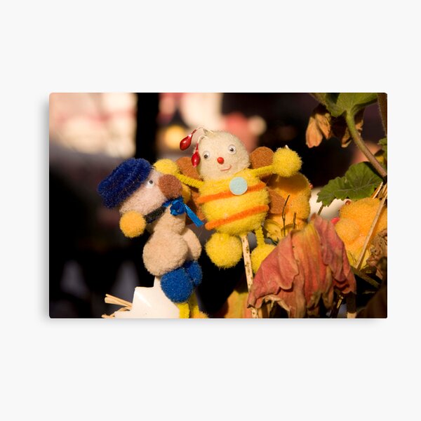 Beez Canvas Print