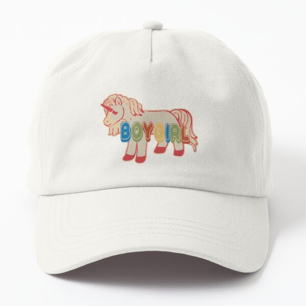 Aperçu de l'œuvre Bonnet licorne BOYGIRL rouge créée et vendue par wizardpotions.
