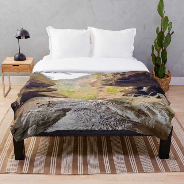Item preview, Piscina infinita de las Montañas Azules designed and sold by Nollyweeks.