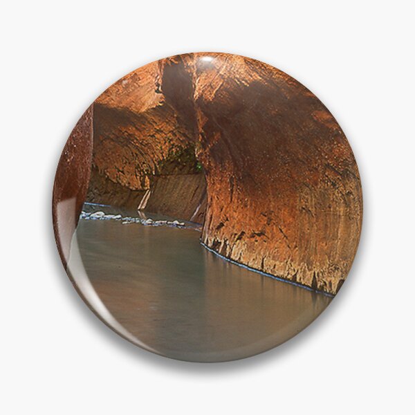 Artikelvorschau, Water Reflection in Chiprock Canyon entworfen und verkauft von Gillis54.