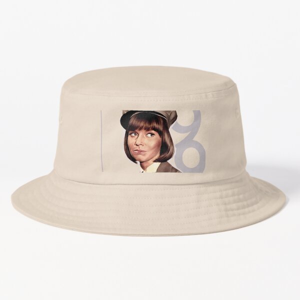 Vista previa del artículo con la obra «Barbara Feldon - Agente 99 de "Get Smart"», diseñado y vendido por micheleamadesi.