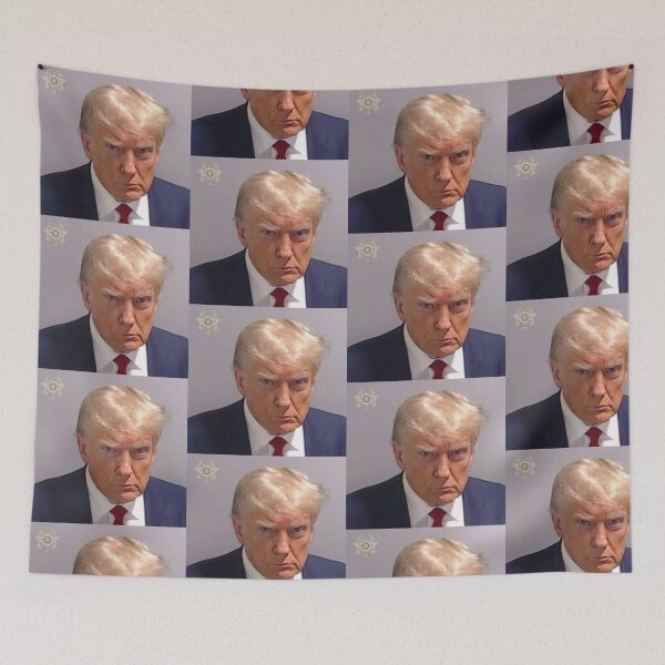 Aperçu de l'œuvre Trump Mugshot créée et vendue par AethelredAndAfe.