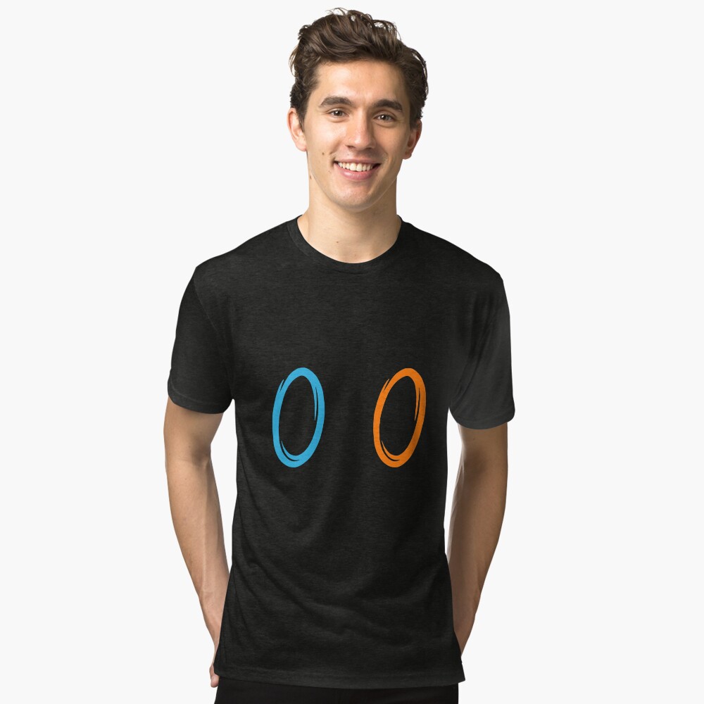Aperçu de l'œuvre T-shirt chiné créée et vendue par whimsicali.