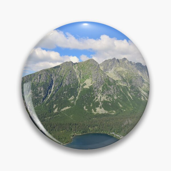 Artikelvorschau, Bergsee in der Hohen Tatra entworfen und verkauft von The Wolfness Photography.
