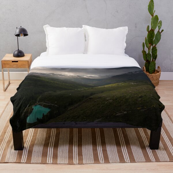 Aperçu de l'œuvre PAYSAGE DE MONTAGNE MAGIQUE créée et vendue par SSP-PRINTS.