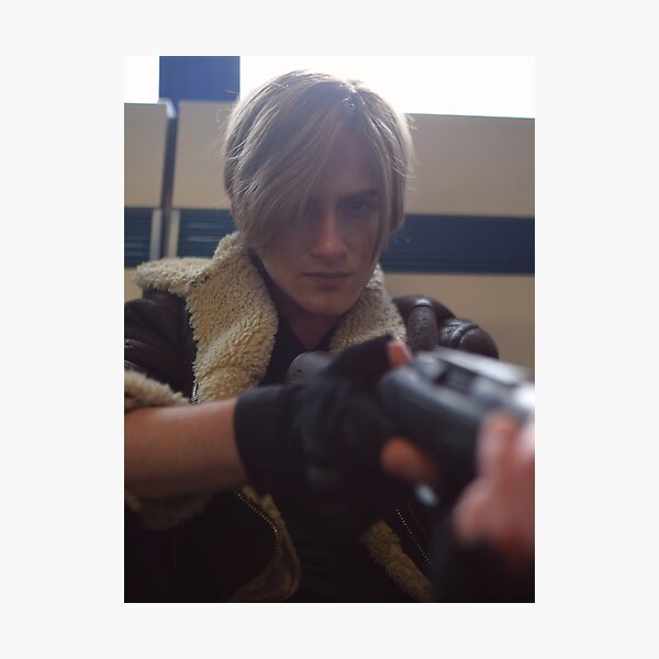 armor ashley graham black gun hat leon s kennedy male resident evil  resident evil 4 scarf weapon