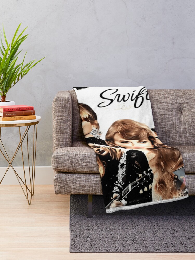 Disover Taylor tour 2023 Throw Blanket
