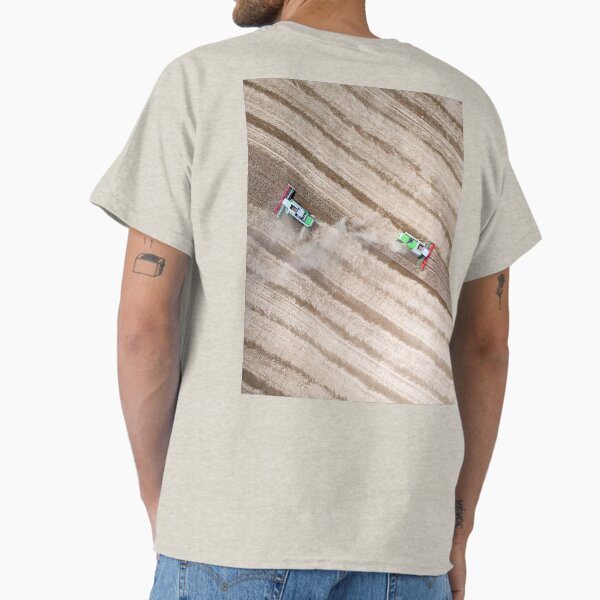 Agriculture harvesters in the field harvesting crops Classic T-Shirt