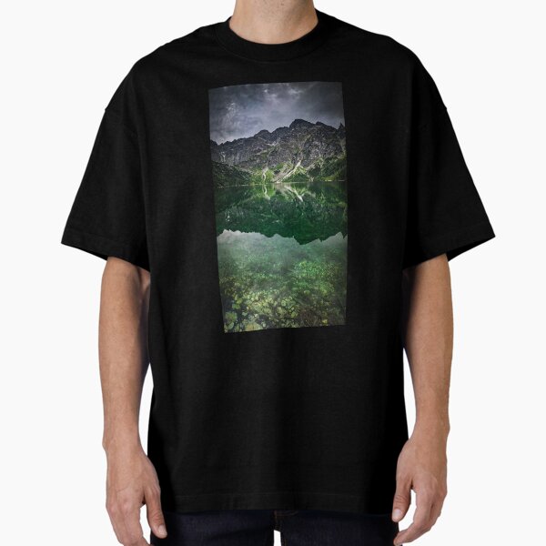 Lake in the Tatra Mountains landscape in Poland Oversized T-Shirt