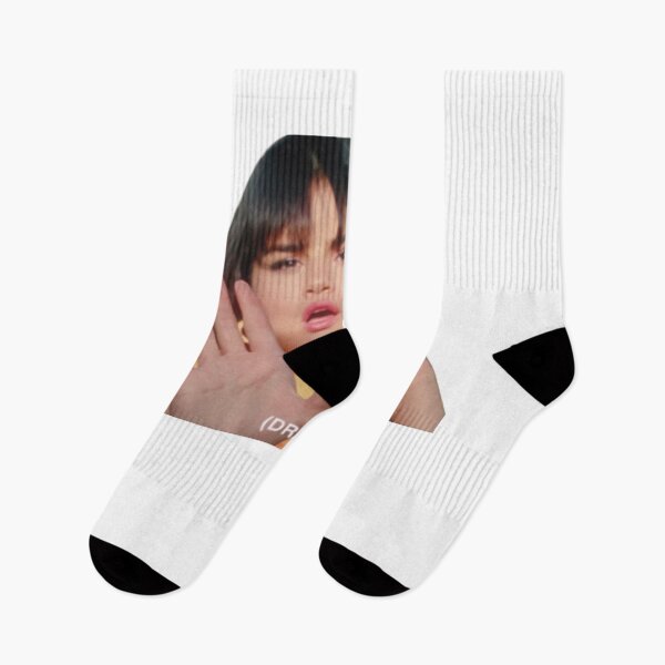 Artikelvorschau, Die junge Selena Gomez tanzt entworfen und verkauft von HaterrDesigns.