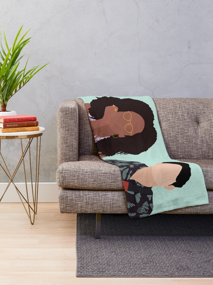 Elle throw online blanket