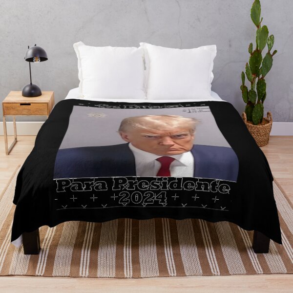 Item preview, Se Busca Trump Mugshot Para Presidente (Español) Activo designed and sold by DuckworthSixta.