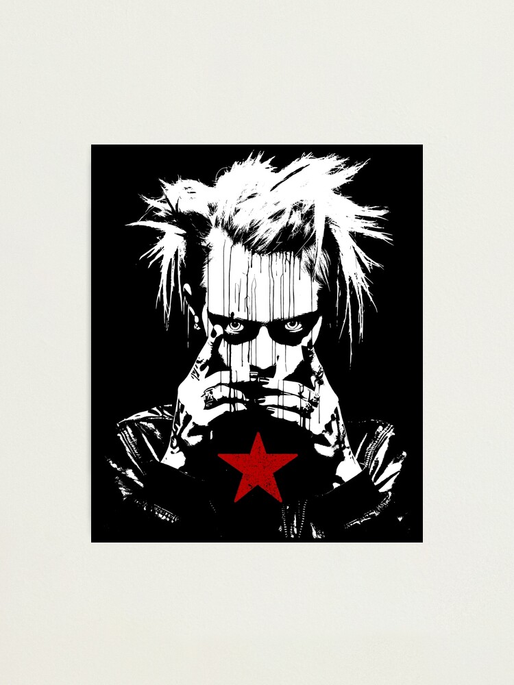 Grunge Y2K Distressed Punk Girl and Red Color Star 90s Grunge Y2K Distressed Punk Girl and Red Color Star 90s