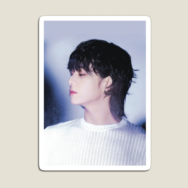 mo,small,flatlay,