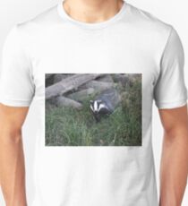Badger leaving its sett Unisex T-Shirt