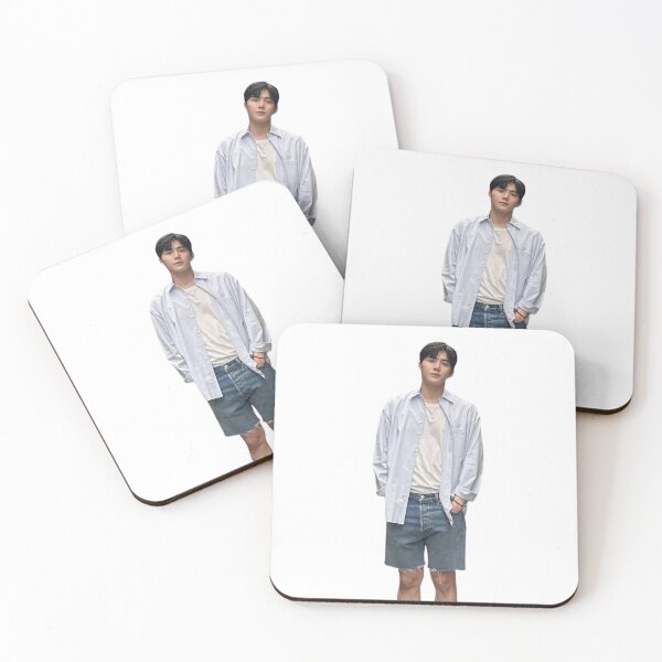 Aperçu de l'œuvre kim seon ho créée et vendue par selvashop.