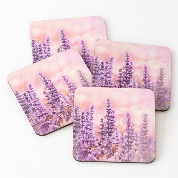 Aperçu de l'œuvre Fleurs violettes Impression artistique créée et vendue par Michelle Moss.
