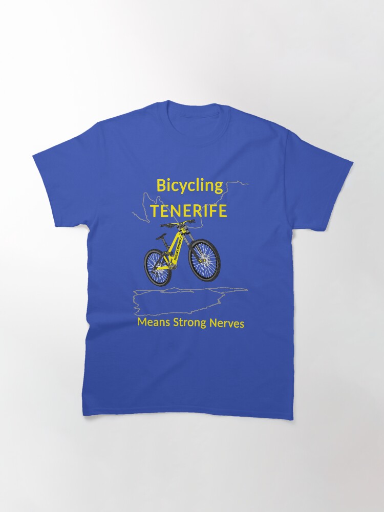 Thumbnail 3 von 7, Classic T-Shirt, Fahrradfahren Teneriffa bedeutet starke Nerven, Mountainbike, Gelb designt und verkauft von CreaVisArt.