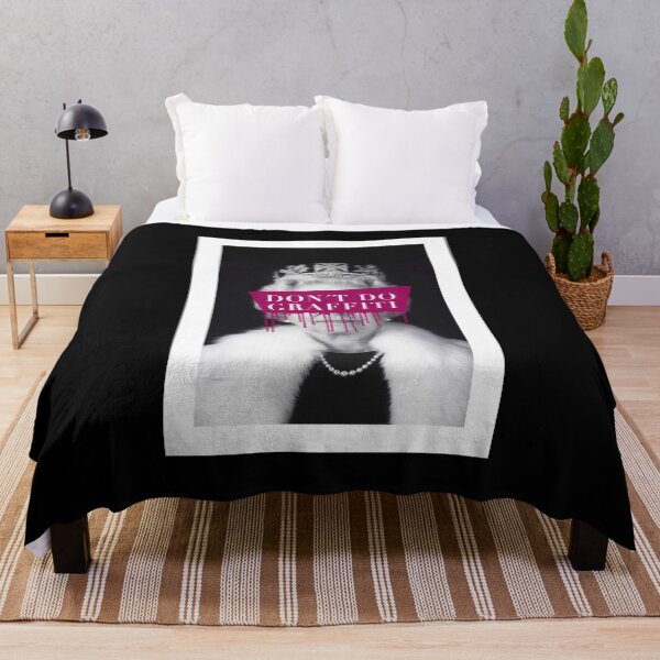 Item preview, "Don't do graffiti" says the Queen designed and sold by NerdyBerlin.