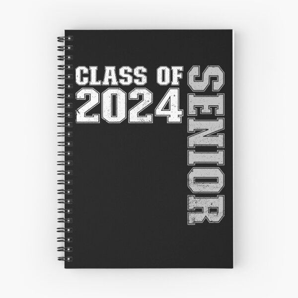 Artikelvorschau, Class of 2024 Senior Graduation Senior 2024 Gear entworfen und verkauft von DynamicDesign.