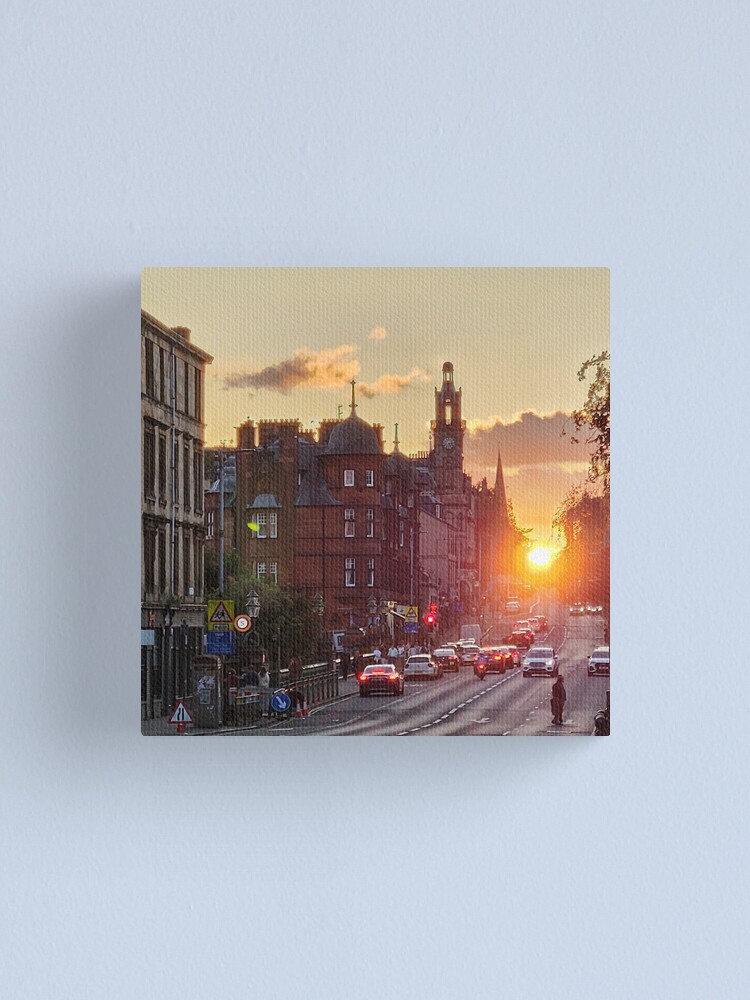 Imagen 1 de 3, Lienzo con la obra Glasgow city, diseñada y vendida por Jhevva.