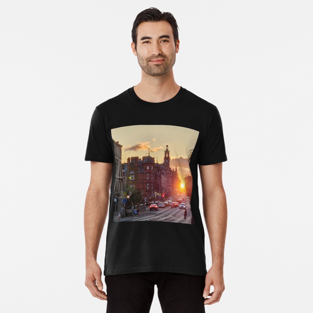 Vista previa del artículo con la obra «Camiseta premium», diseñado y vendido por Jhevva.