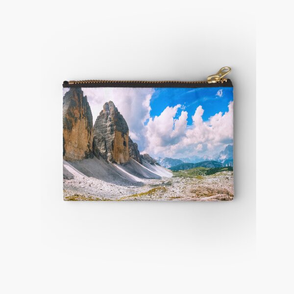 Artikelvorschau, Panoramablick auf die Drei Zinnen von Lavaredo. Dolomiten, Italien entworfen und verkauft von Stefano Orazzini.