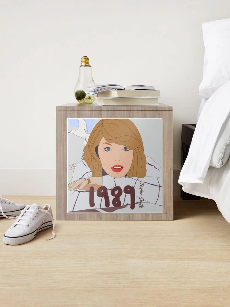 Taylor Swift 1989 album cover diamond painting 35x35cm, Design & Craft,  Craft Supplies & Tools on Carousell
