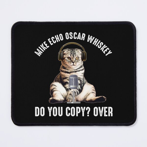 Aperçu de l'œuvre Mike Echo Oscar Whisky Ham Radio Chat créée et vendue par Cat Lady Designs.
