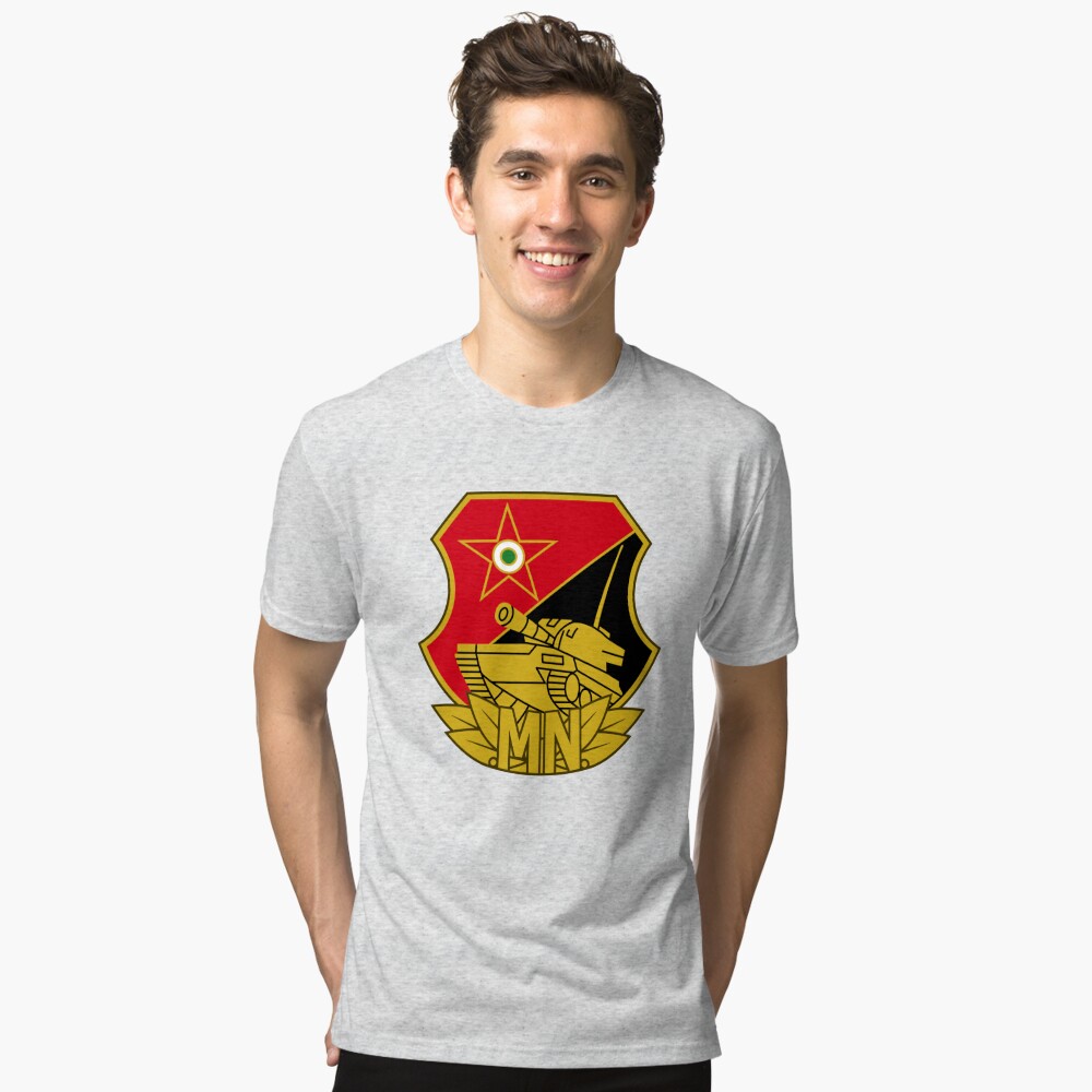 Pin em roblox t-shirt