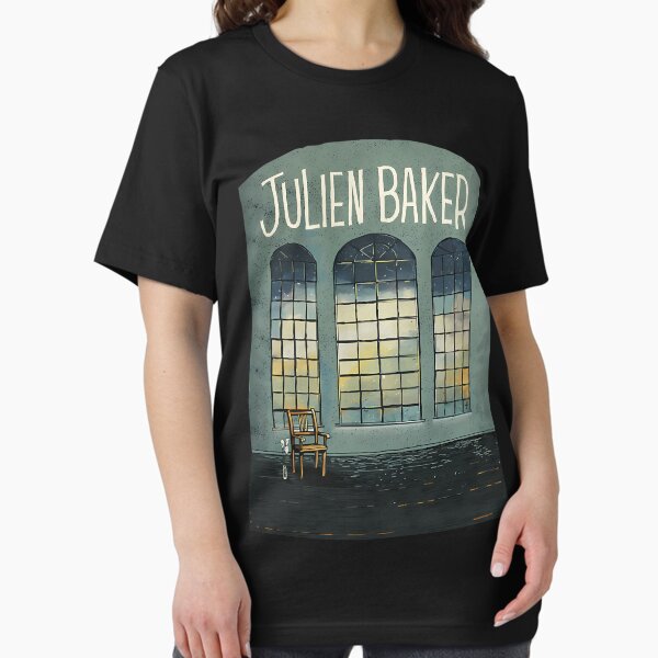Artikel-Vorschau von Julien Baker in der Nacht, designt und verkauft von StoreArtPoofs.
