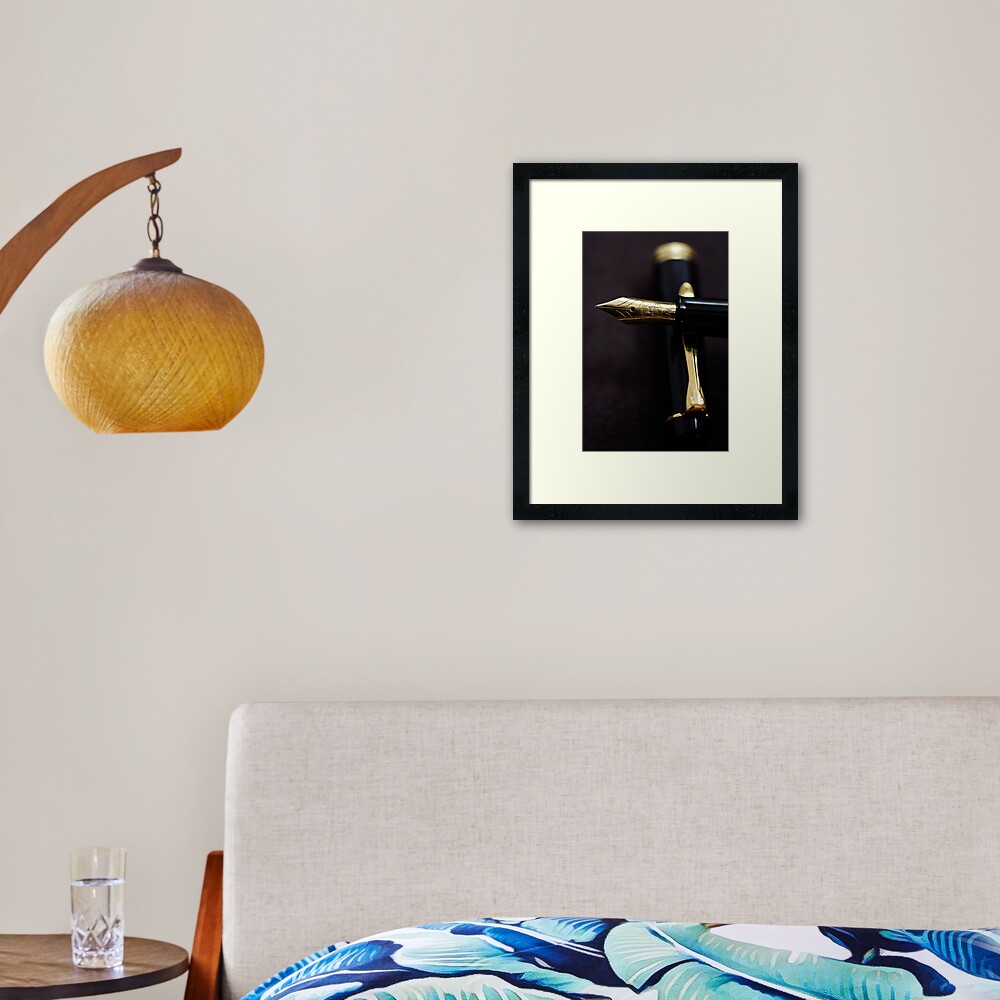 Pelikan Framed Art Print