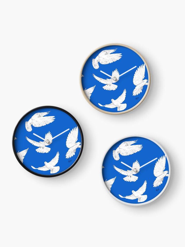 Aperçu 3 sur 4. Horloge avec l'œuvre L'ESPRIT LIBRE créée et vendue par IsaureEcartfixe.