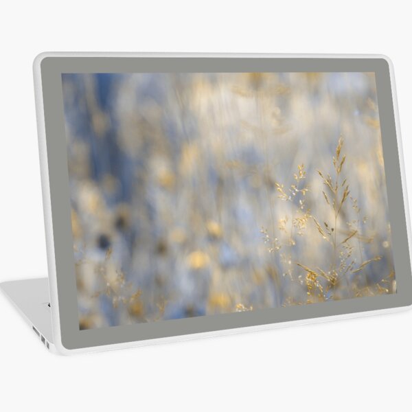 herbal dreamland in gold Laptop Skin