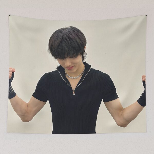 Artikelvorschau, Park Jisung „The Bat“-Outfit entworfen und verkauft von a-humble-multi.