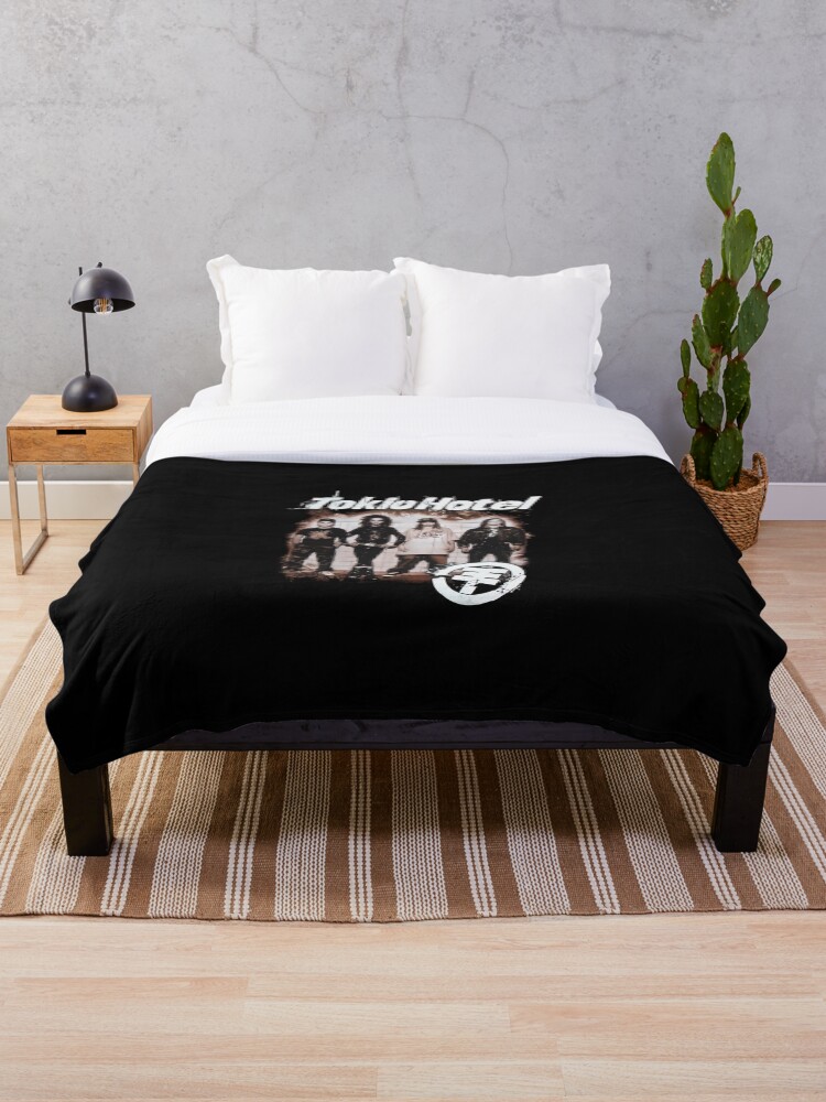 Hotel best sale throw blanket