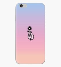 Hergestellt von BTS - Gradient iPhone-Hülle & Cover