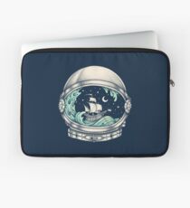 Spaceship Laptop Sleeve