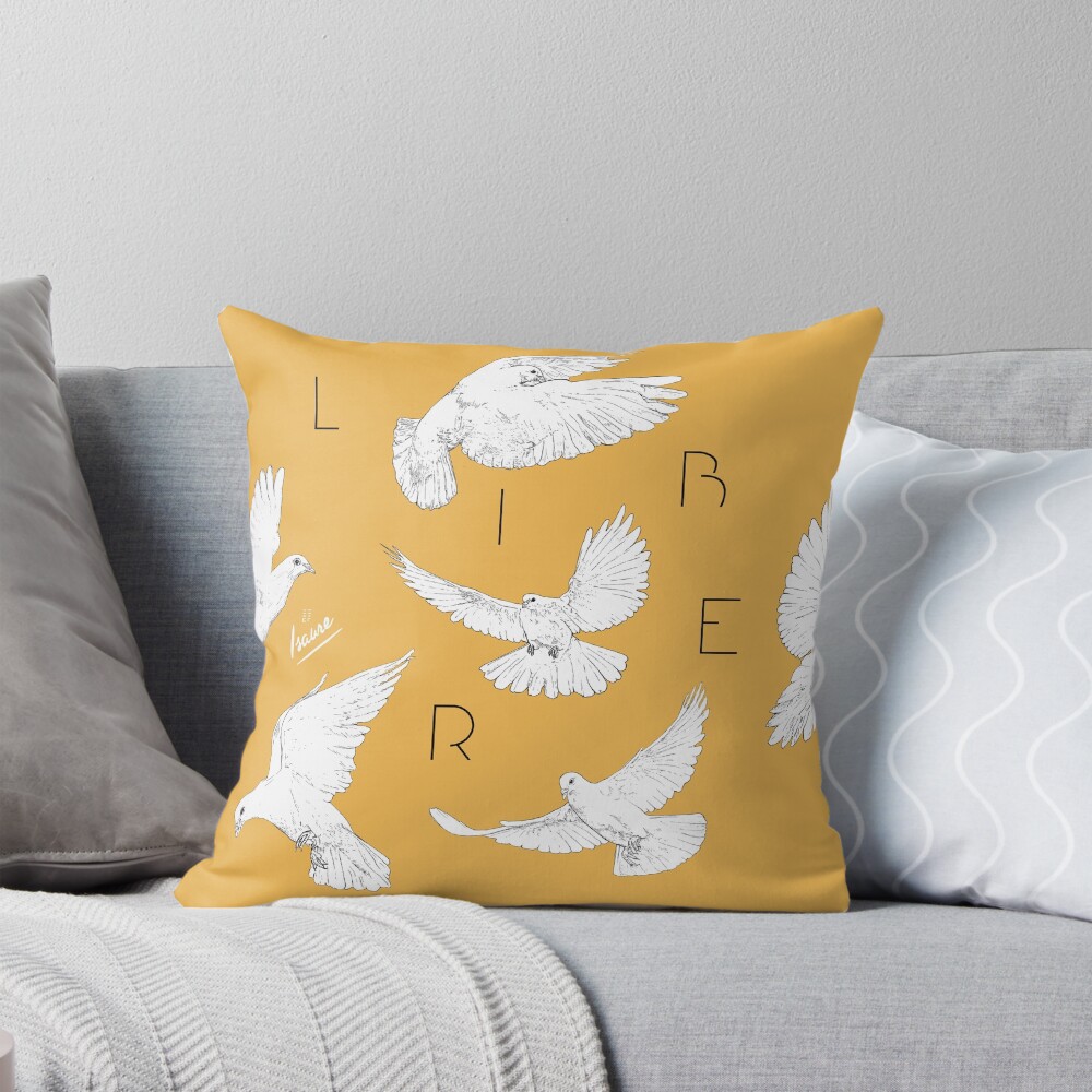 Aperçu de l'œuvre Coussin créée et vendue par IsaureEcartfixe.