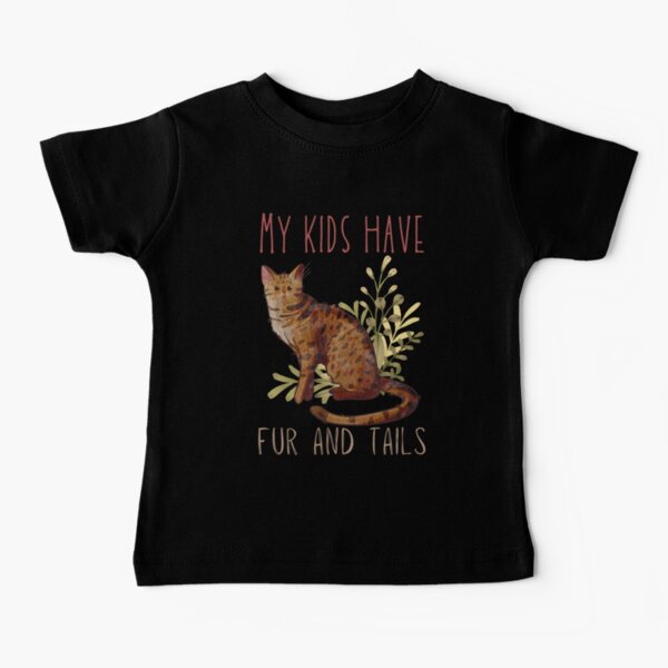 Mes enfants ont de la fourrure et des queues - Conception de parents de chats T-shirt bébé