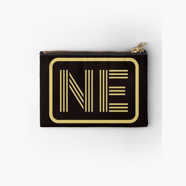 Artikelvorschau, NE-Initialen goldene geometrische Buchstaben entworfen und verkauft von Jeallan Designs.