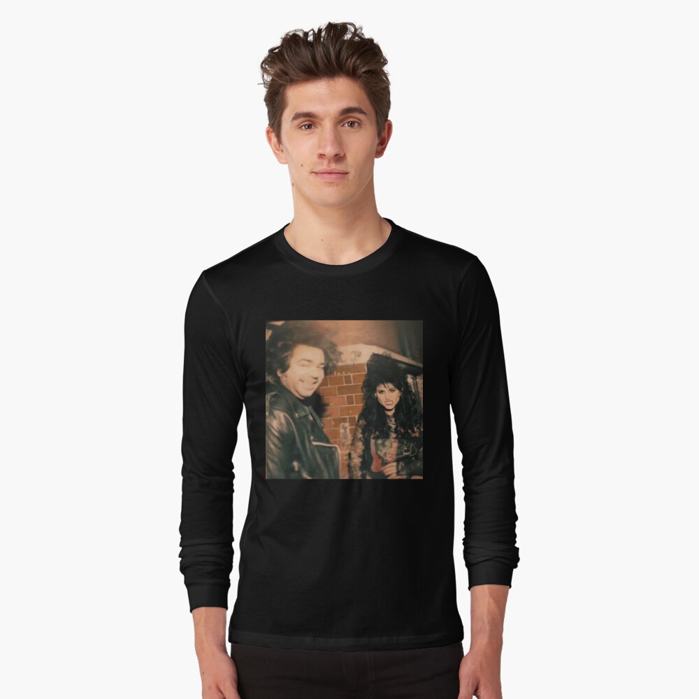 Aperçu de l'œuvre T-shirt manches longues créée et vendue par ANTHOVANTILBURG.