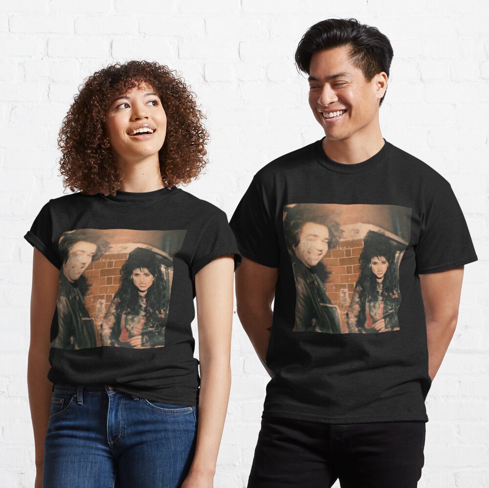 Aperçu de l'œuvre T-shirt classique créée et vendue par ANTHOVANTILBURG.