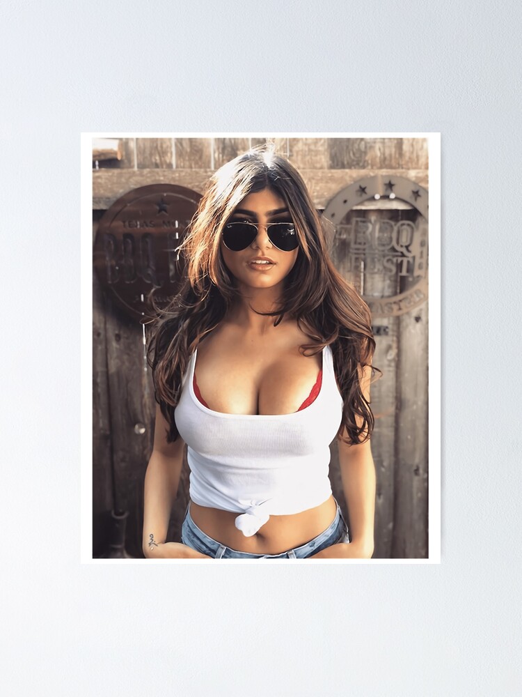 Mia Khalifa Leggings for Sale by ExousiaRa