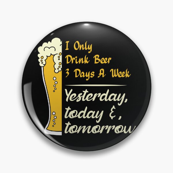 Item preview, Solo bebo cerveza 3 días a la semana de GeekStreetTees designed and sold by GeekStreetTees.