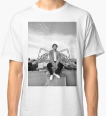 Kim Taehyung Flügel Classic T-Shirt