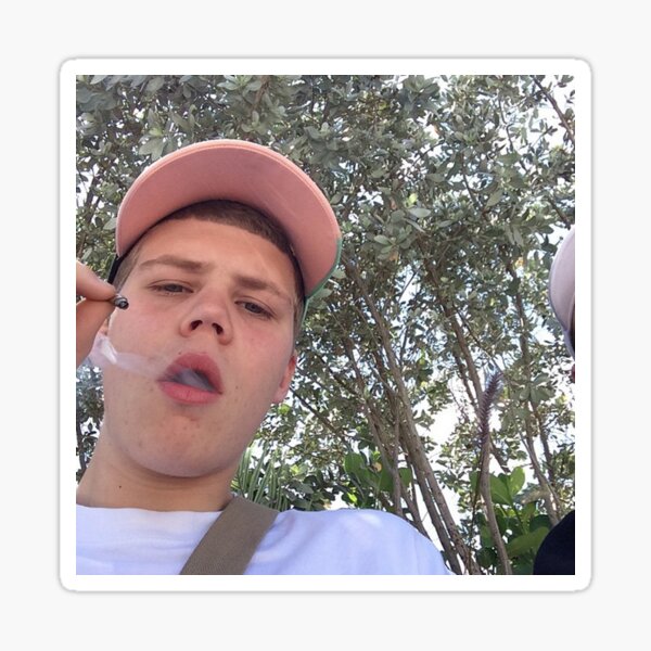 Artikel-Vorschau von YUNG LEAN, designt und verkauft von regan301.